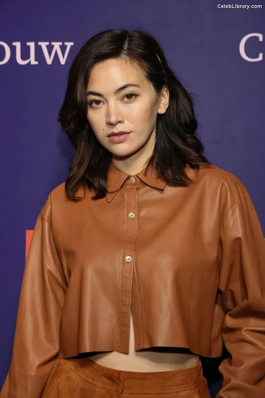 Jessica Yu Li Henwick photo 15 of 375