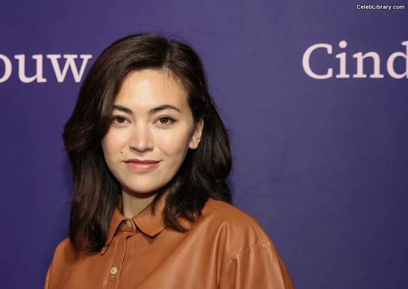 Jessica Yu Li Henwick photo 9 of 375