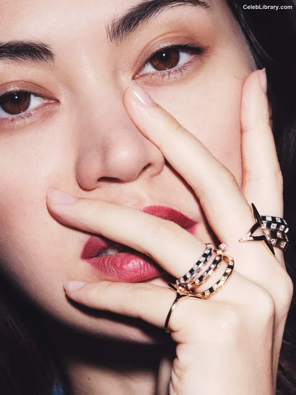 Jessica Yu Li Henwick photo 3 of 375