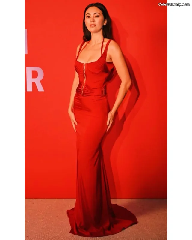 Jessica Yu Li Henwick photo 5 of 375