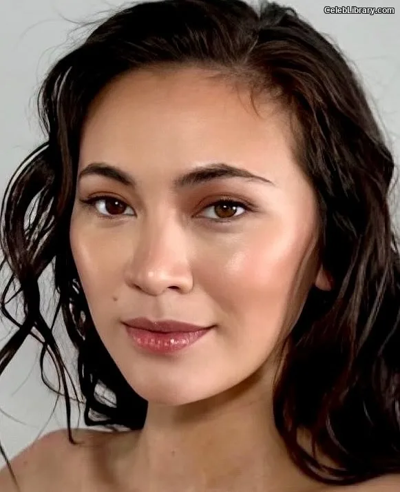 Jessica Yu Li Henwick photo 8 of 375