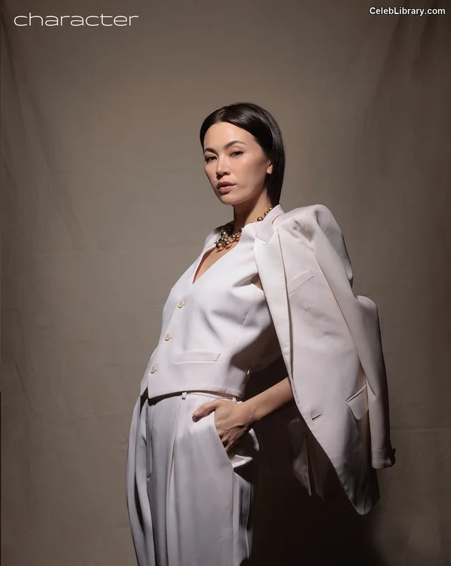 Jessica Yu Li Henwick photo 10 of 375