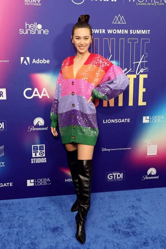 Jessica Yu Li Henwick photo 19 of 375