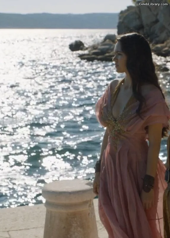 Jessica Yu Li Henwick photo 21 of 375