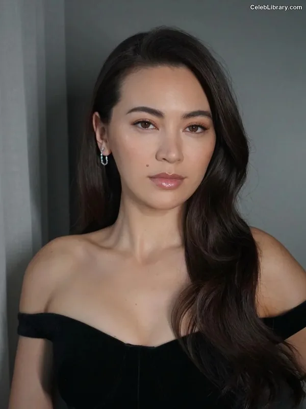 Jessica Yu Li Henwick photo 23 of 375