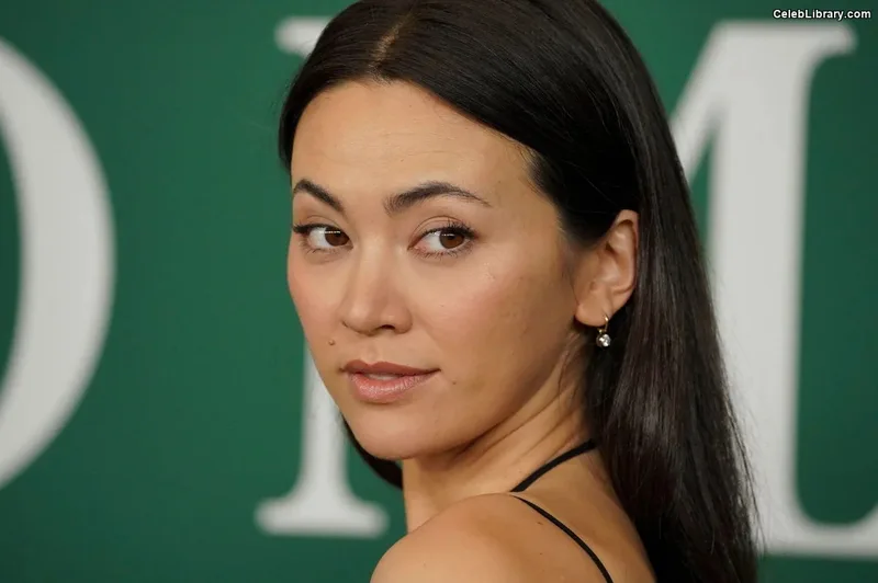 Jessica Yu Li Henwick photo 4 of 375