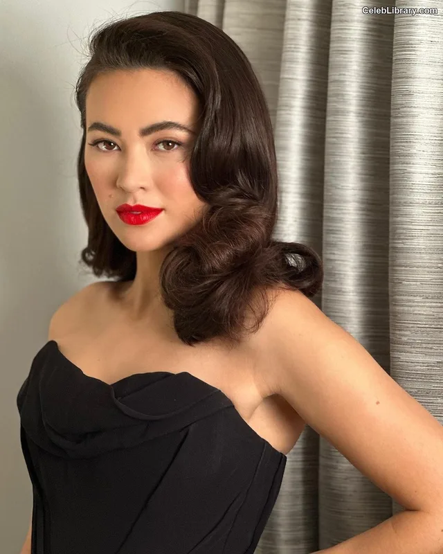 Jessica Yu Li Henwick photo 8 of 375