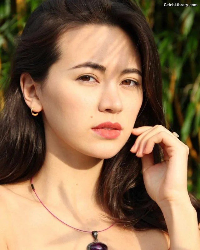 Jessica Yu Li Henwick photo 16 of 375