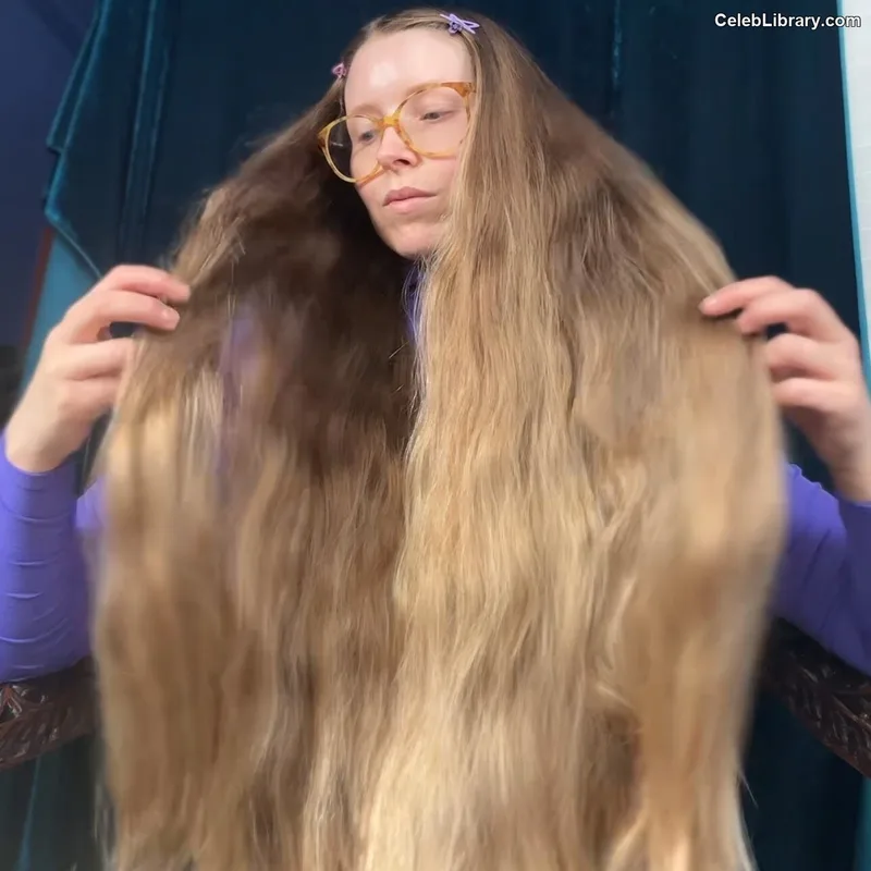 Jessie Cave photo 7 of 369