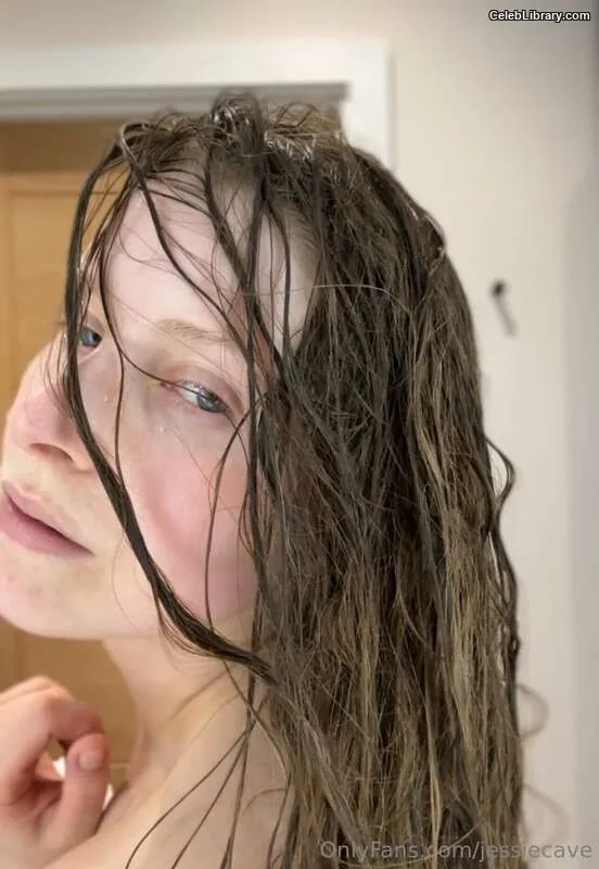 Jessie Cave photo 22 of 369