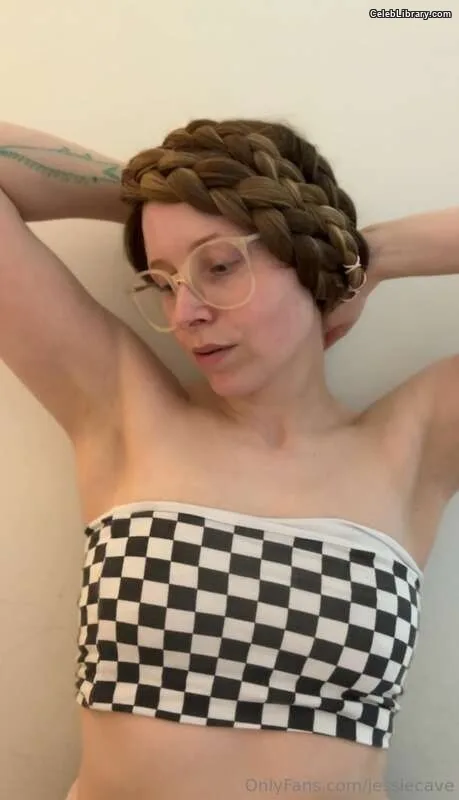 Jessie Cave photo 24 of 369