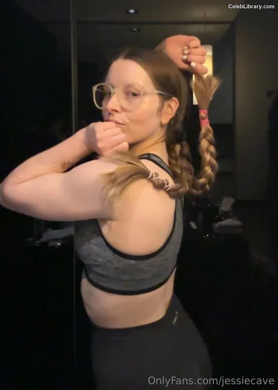 Jessie Cave photo 6 of 369