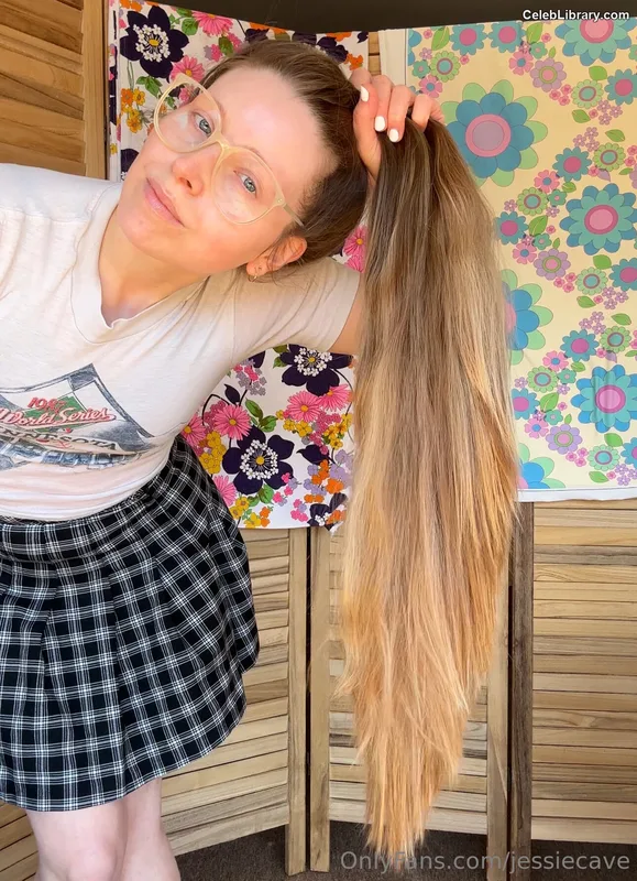 Jessie Cave photo 11 of 369
