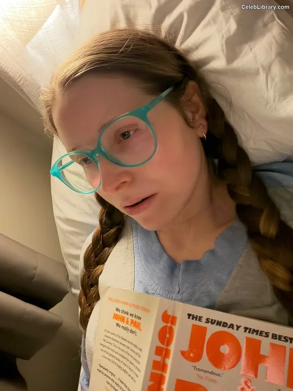 Jessie Cave photo 19 of 369