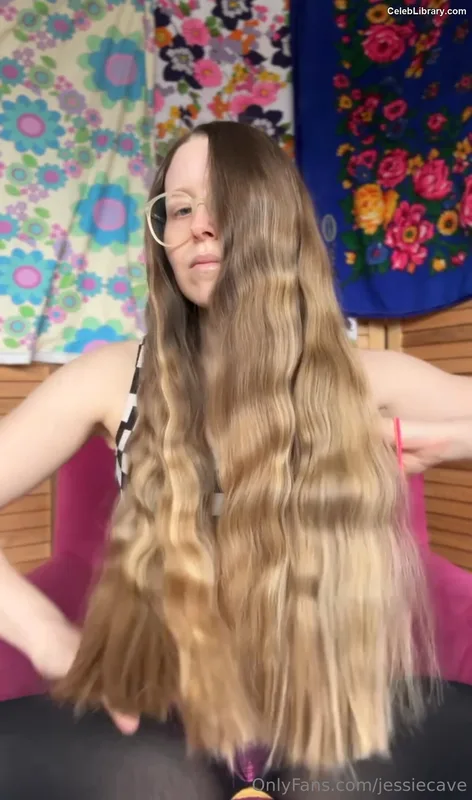 Jessie Cave photo 3 of 369