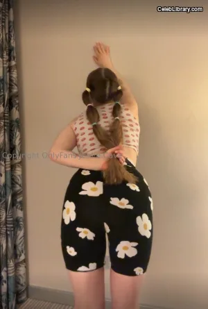 Jessie Cave photo 18 of 369