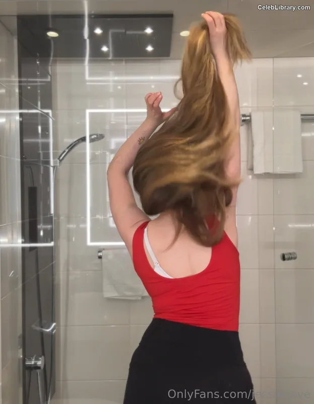 Jessie Cave photo 4 of 369