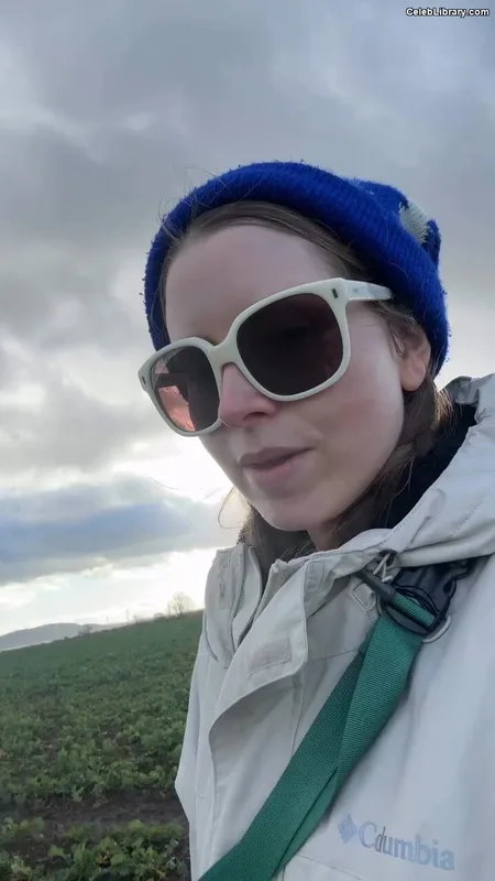 Jessie Cave photo 4 of 369