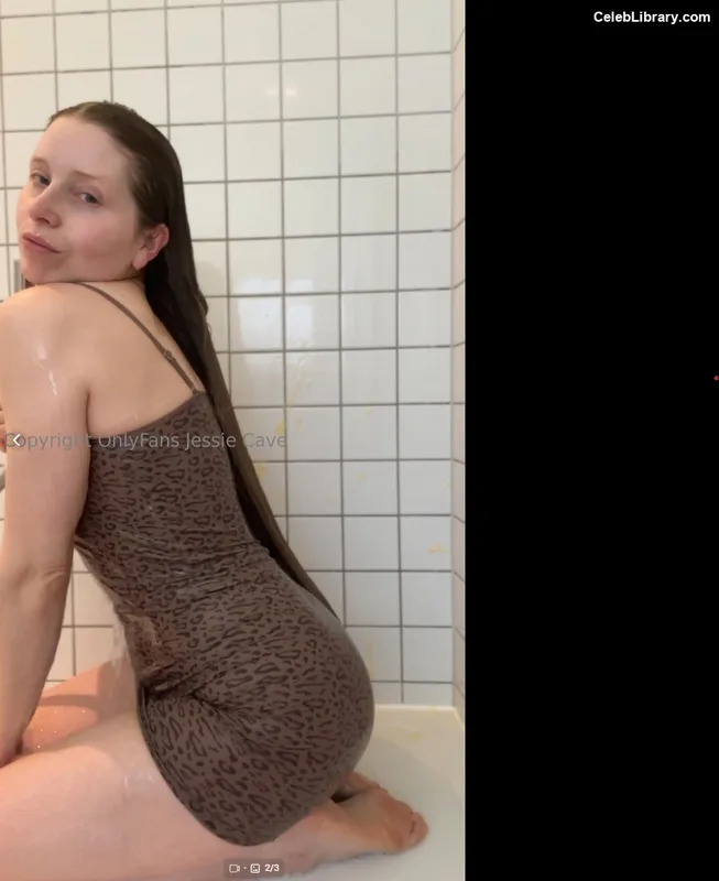 Jessie Cave photo 12 of 369