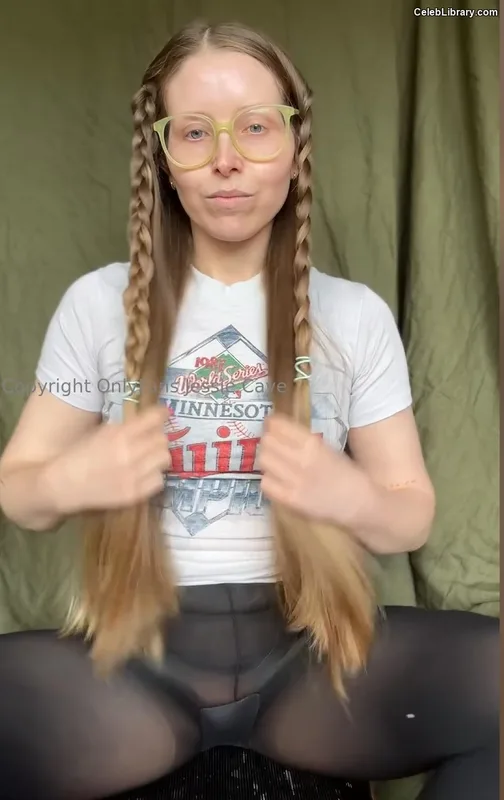 Jessie Cave photo 14 of 369