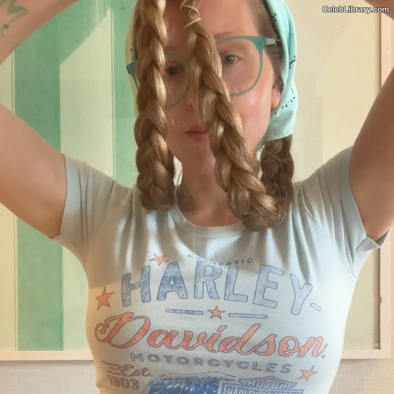 Jessie Cave photo 10 of 369