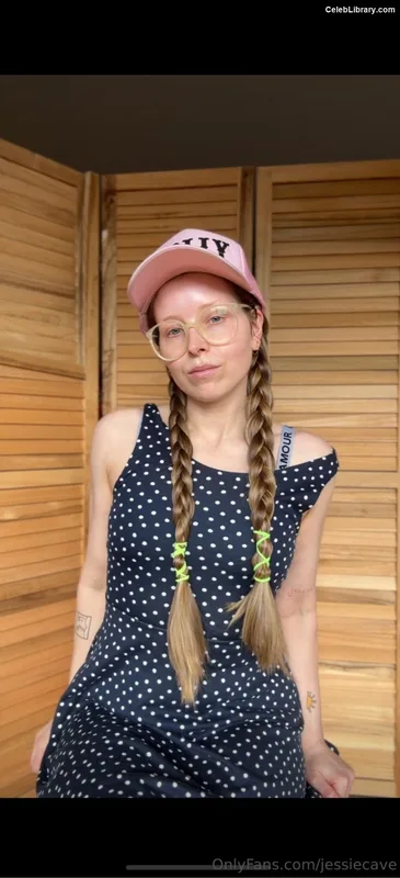 Jessie Cave photo 20 of 369