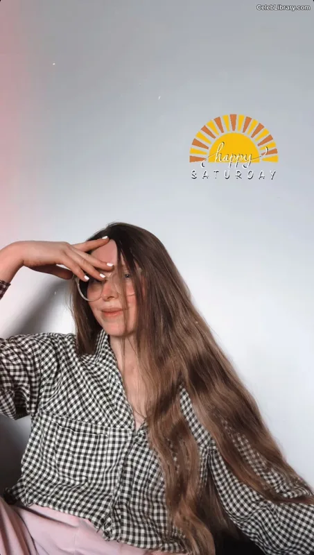 Jessie Cave photo 10 of 369