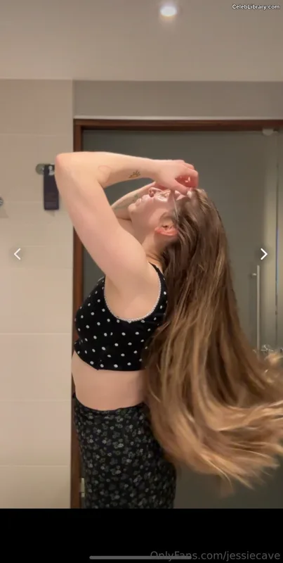 Jessie Cave photo 2 of 369