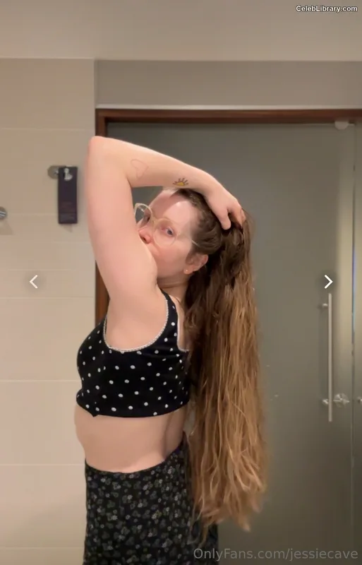 Jessie Cave photo 4 of 369