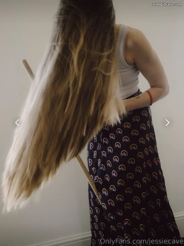 Jessie Cave photo 17 of 369