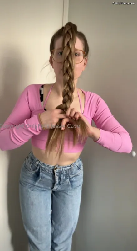 Jessie Cave photo 16 of 369