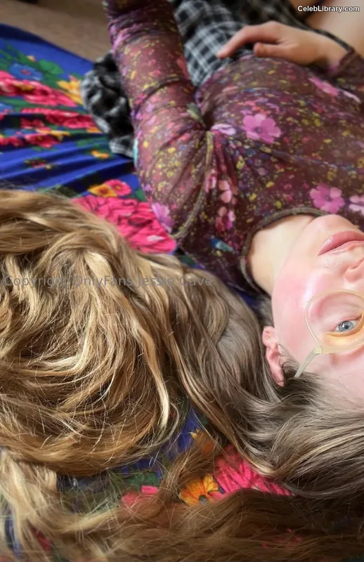 Jessie Cave photo 2 of 369