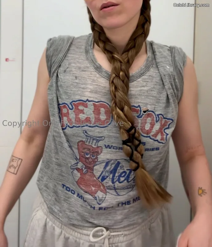 Jessie Cave photo 4 of 369