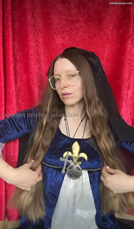 Jessie Cave photo 6 of 369