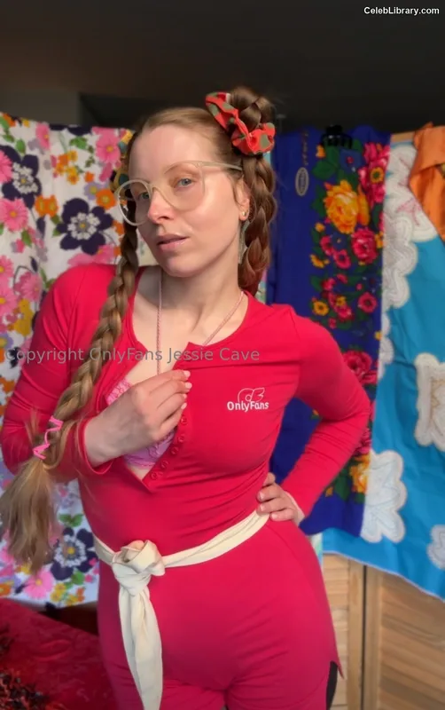 Jessie Cave photo 22 of 369