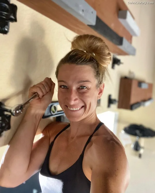 Jessie Graff photo 21 of 56