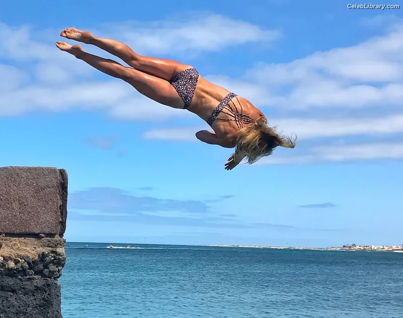 Jessie Graff photo 2 of 56