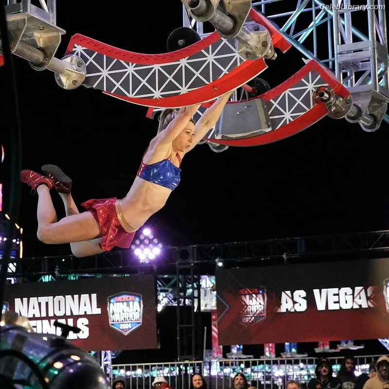 Jessie Graff photo 6 of 56