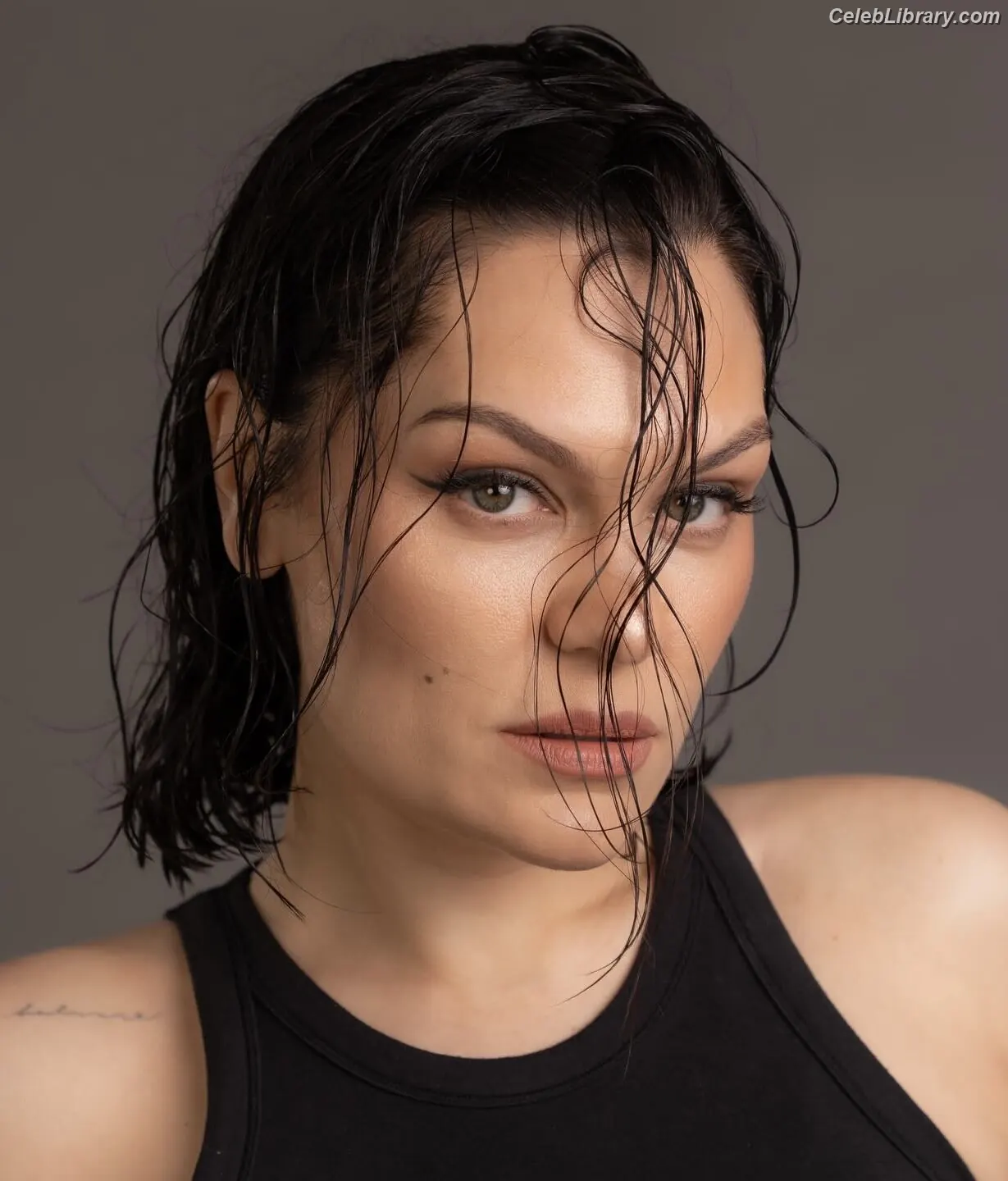 Jessie J photo 11 of 327