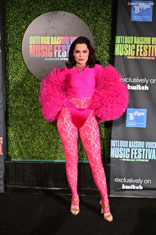 Jessie J photo 5 of 326