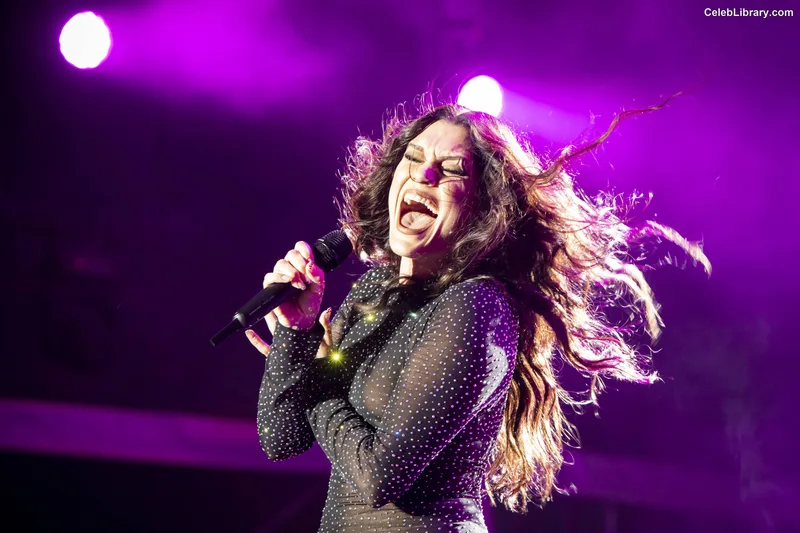 Jessie J photo 21 of 326