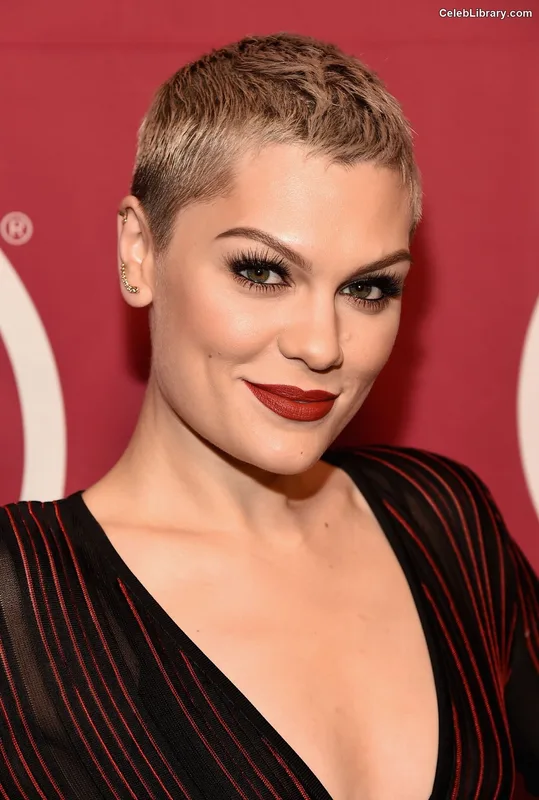 Jessie J photo 9 of 326