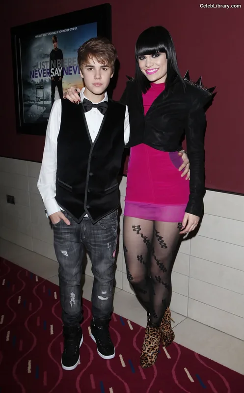 Jessie J photo 4 of 326