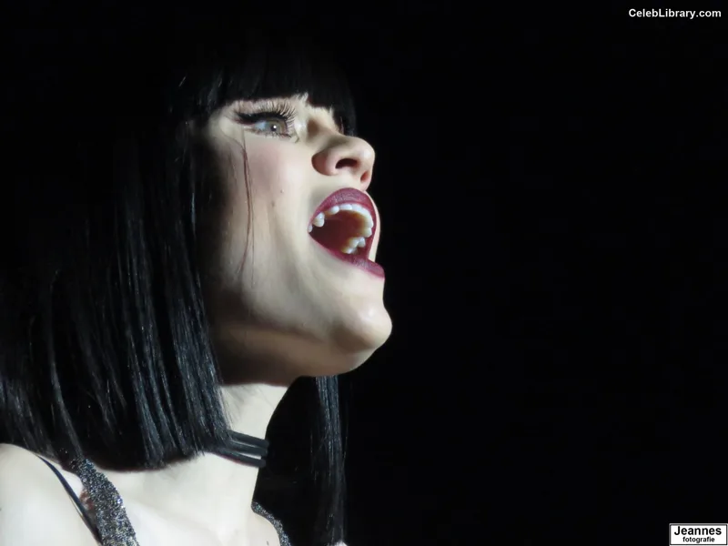 Jessie J photo 6 of 326