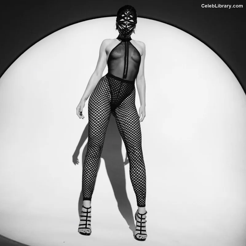 Jessie J photo 3 of 326
