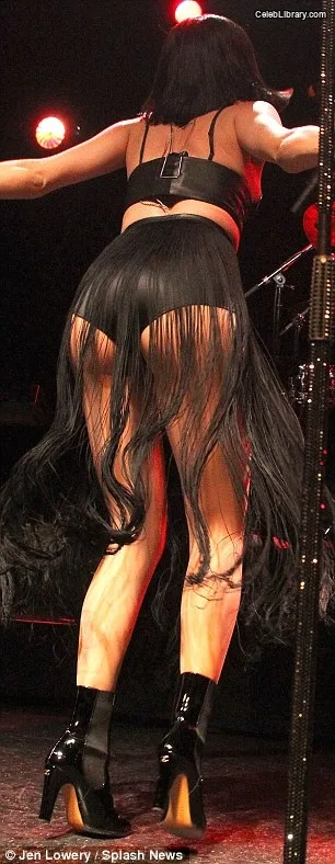 Jessie J photo 8 of 326