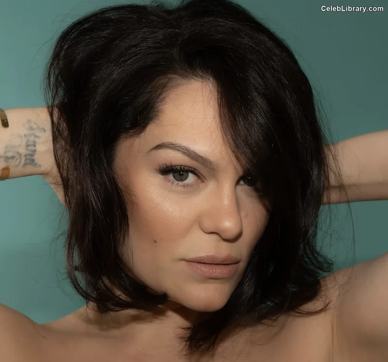 Jessie J photo 1 of 326