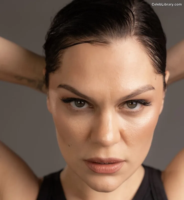 Jessie J photo 3 of 326