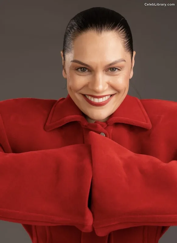 Jessie J photo 7 of 326