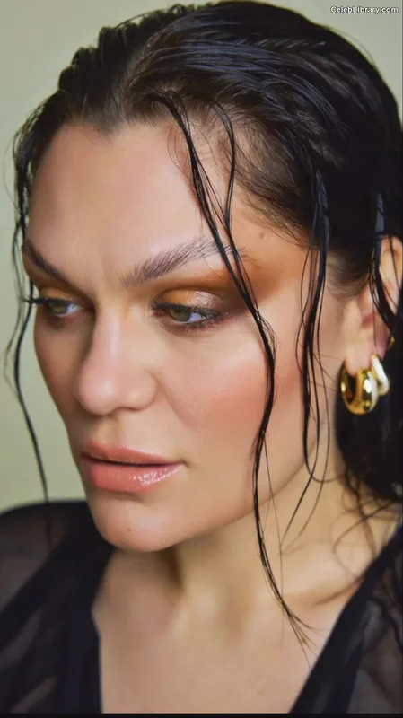 Jessie J photo 13 of 326